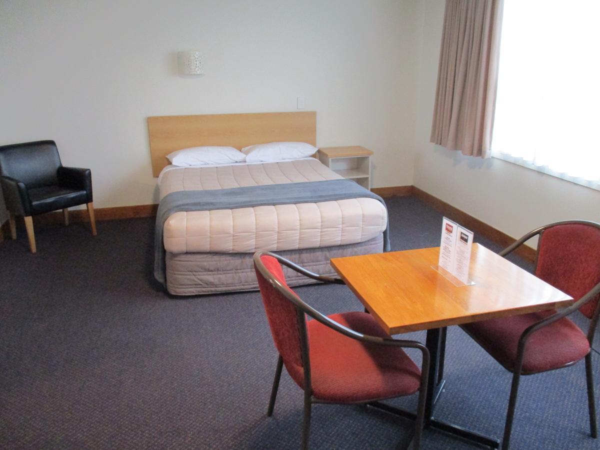 The Redwood Hotel Christchurch Buitenkant foto
