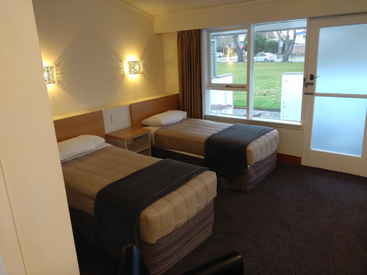 The Redwood Hotel Christchurch Buitenkant foto