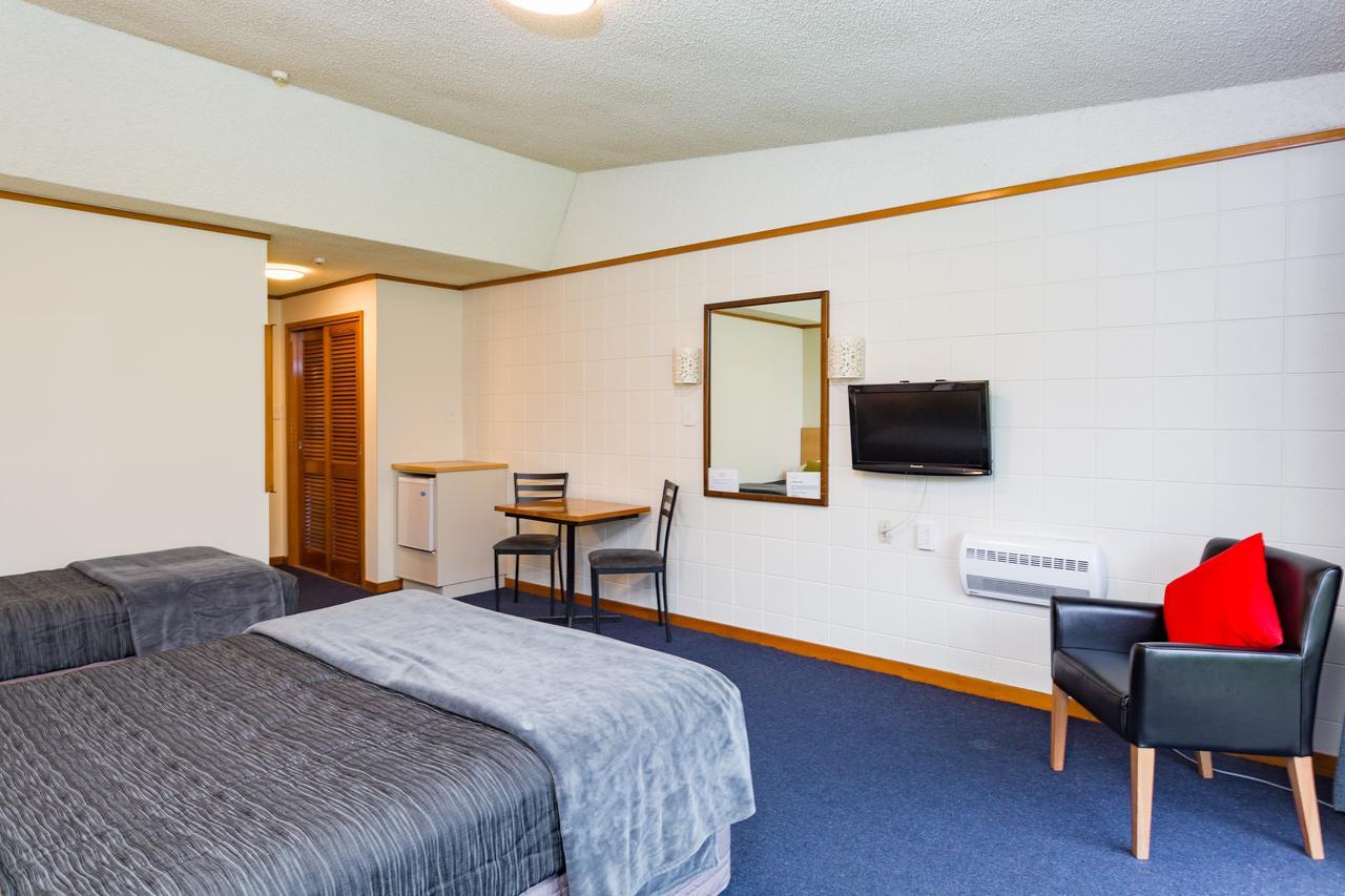 The Redwood Hotel Christchurch Buitenkant foto