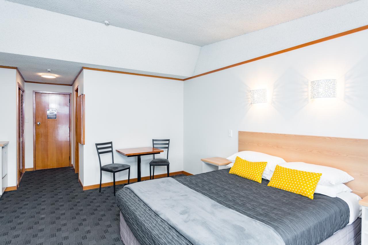The Redwood Hotel Christchurch Buitenkant foto