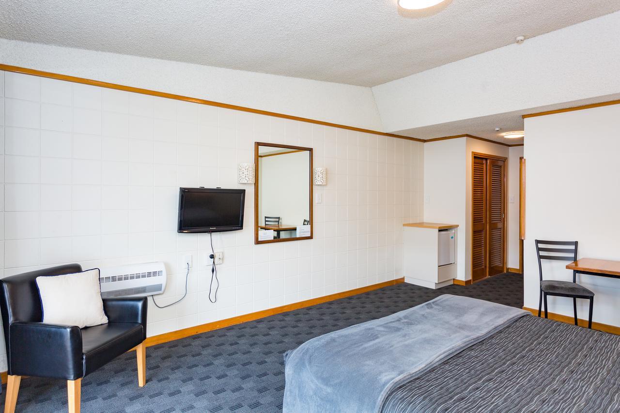 The Redwood Hotel Christchurch Buitenkant foto