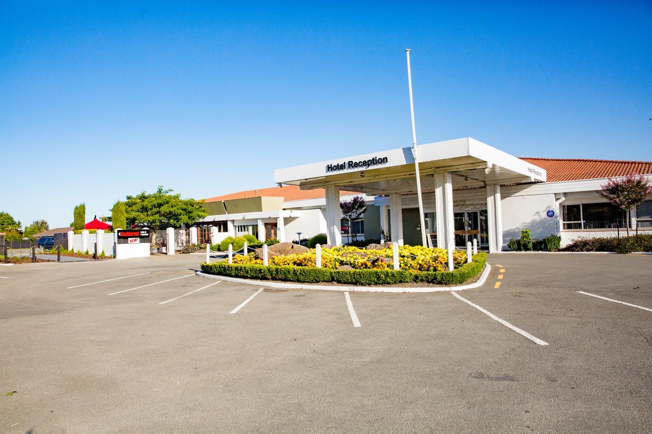 The Redwood Hotel Christchurch Buitenkant foto