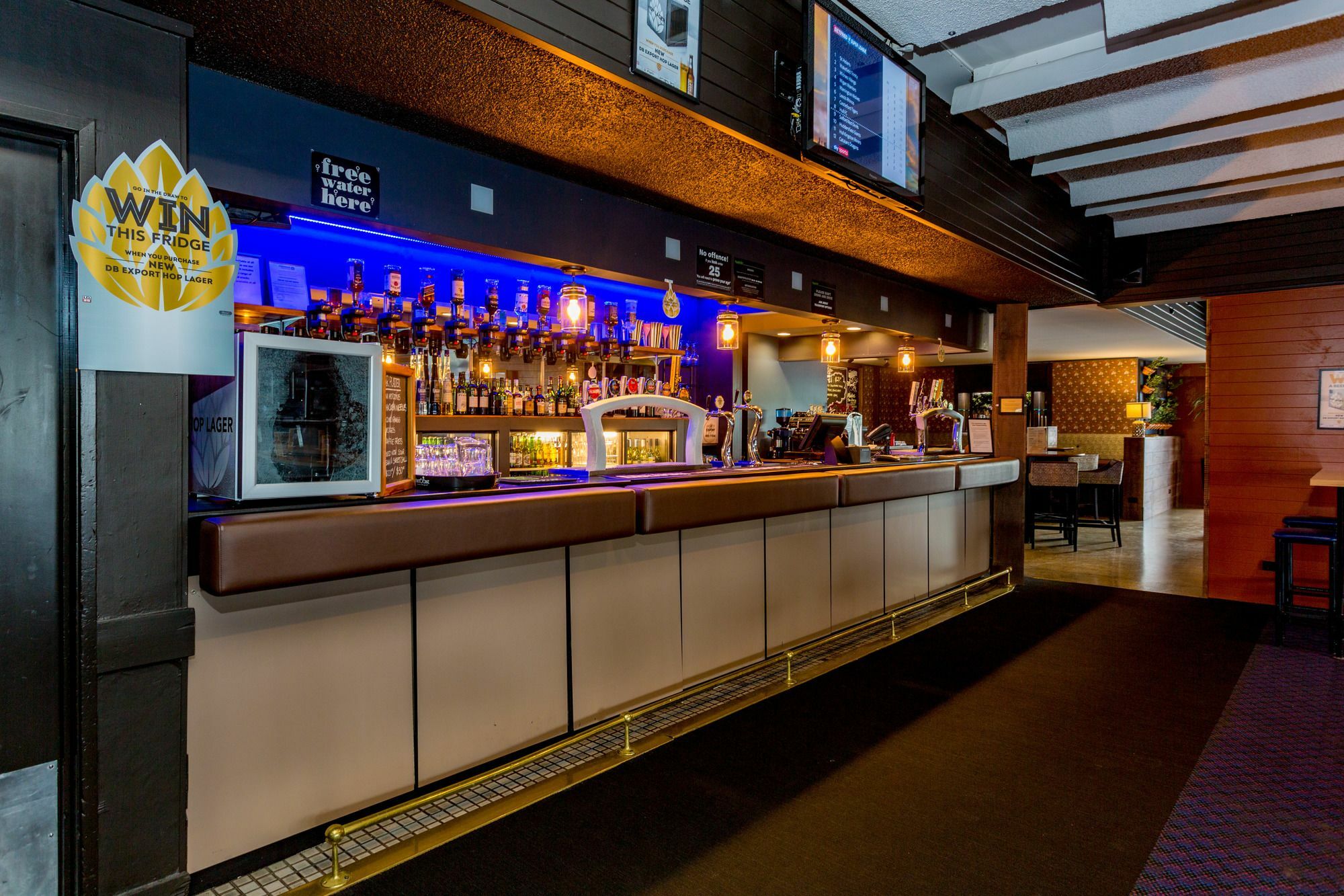 The Redwood Hotel Christchurch Buitenkant foto