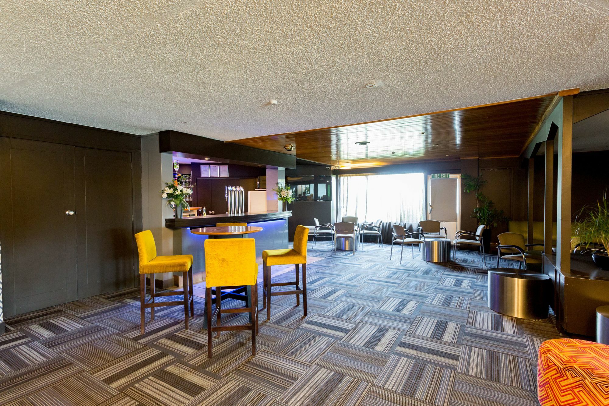The Redwood Hotel Christchurch Buitenkant foto